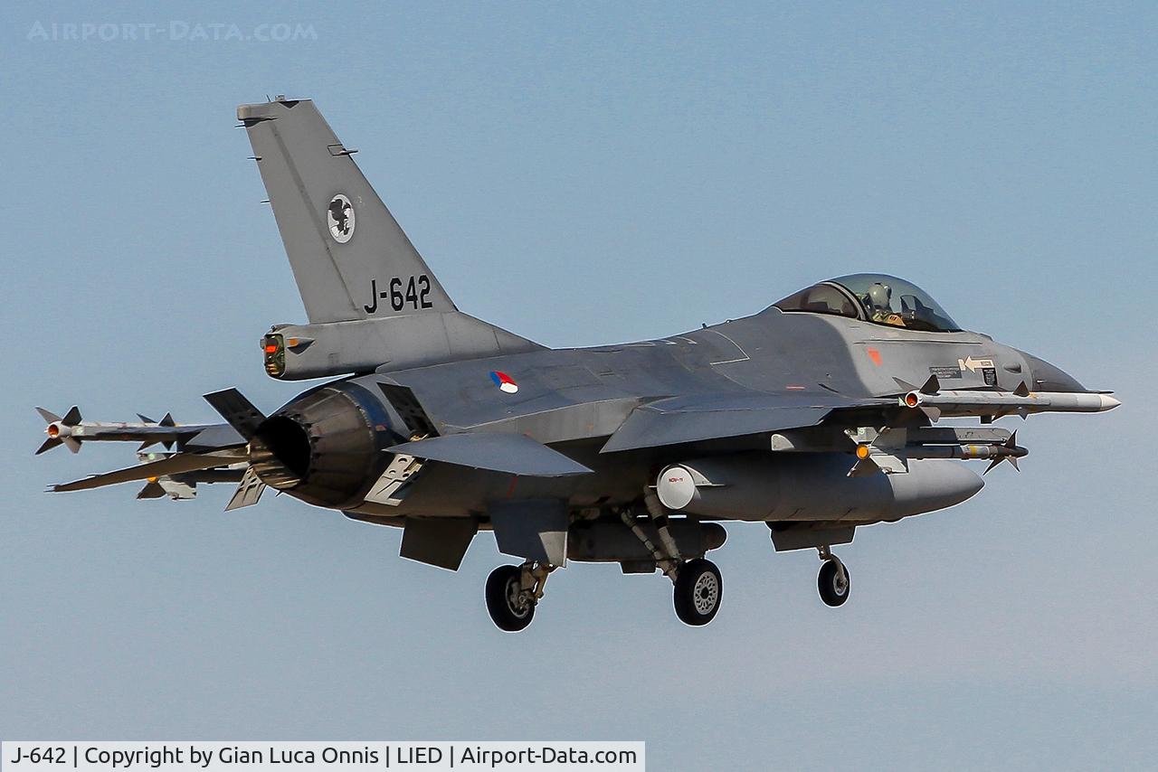 J-642, Fokker F-16AM Fighting Falcon C/N 6D-74, WAR LIBIA