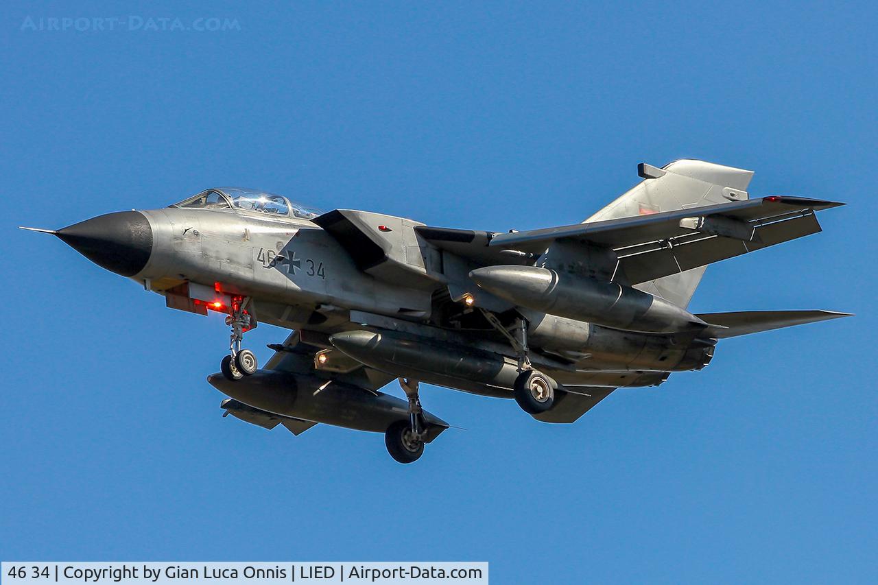 46 34, Panavia Tornado ECR C/N 847/GS267/4334, LANDING