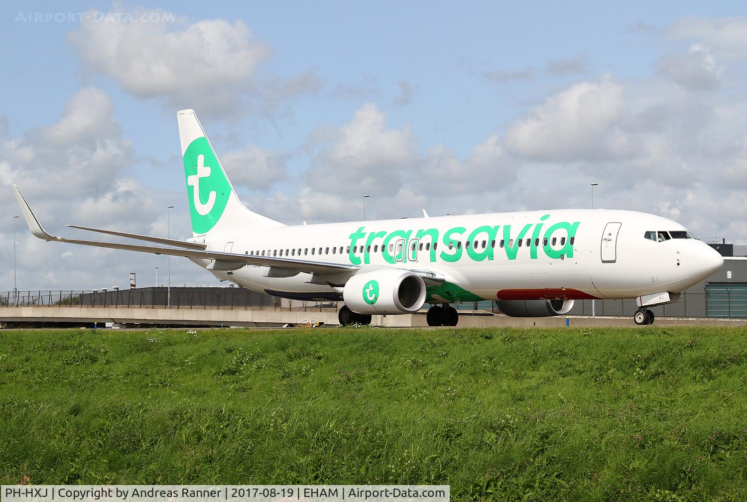 PH-HXJ, 2017 Boeing 737-800 C/N 62159, Transavia Boeing 737