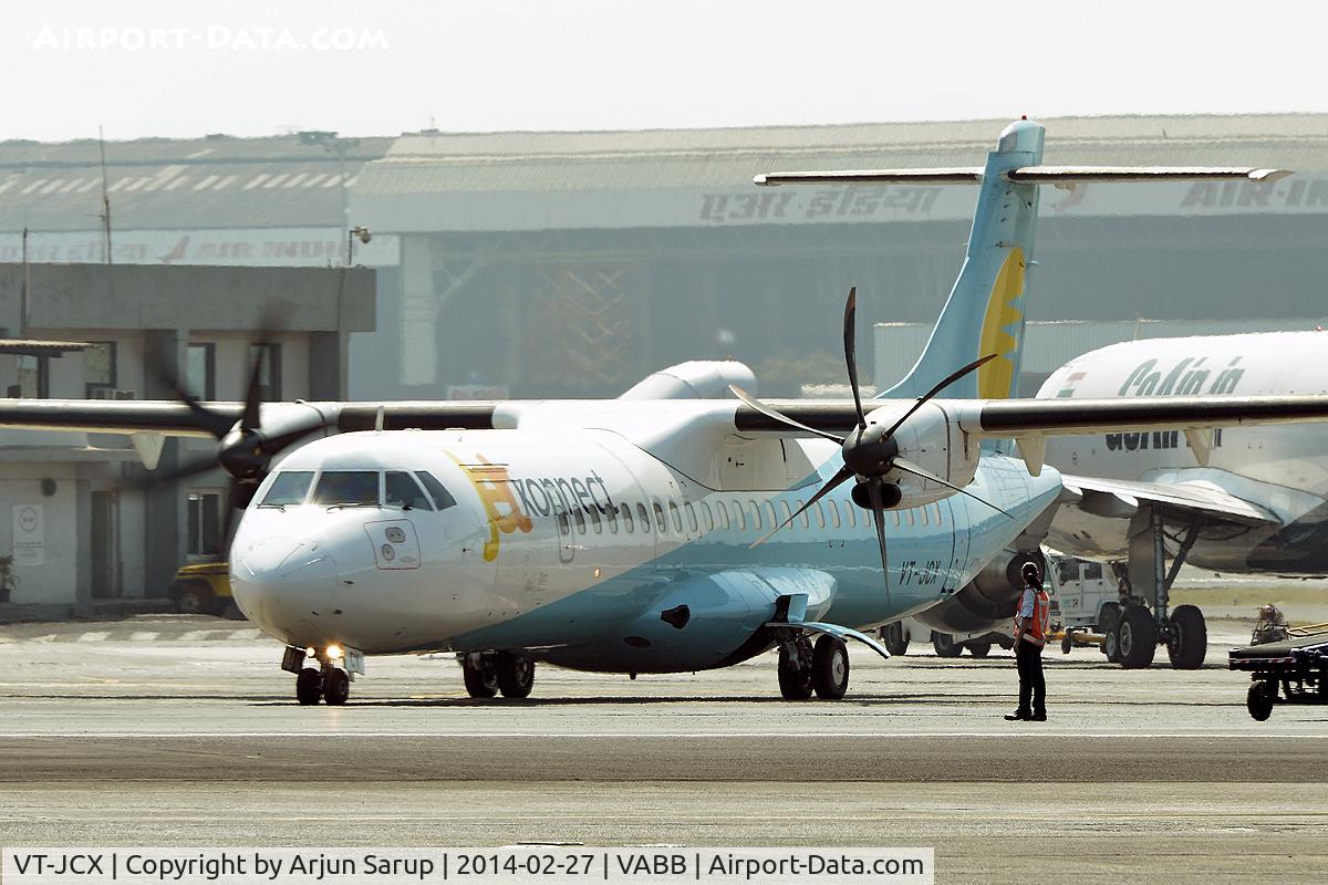 VT-JCX, 2012 ATR 72-600 (72-212A) C/N 1056, On the apron at Mumbai.