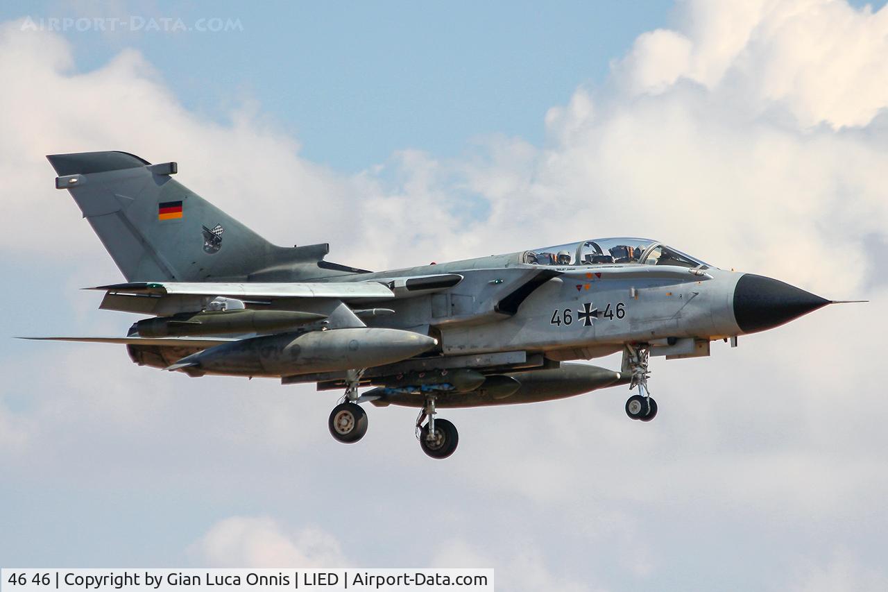 46 46, Panavia Tornado ECR C/N 876/GS279/4346, LANDING