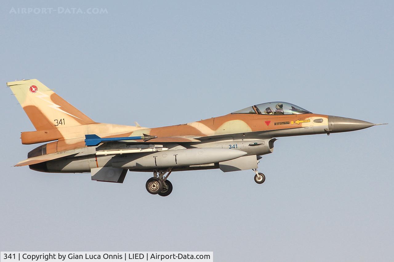 341, General Dynamics F-16C Barak C/N 4J-17, LANDING