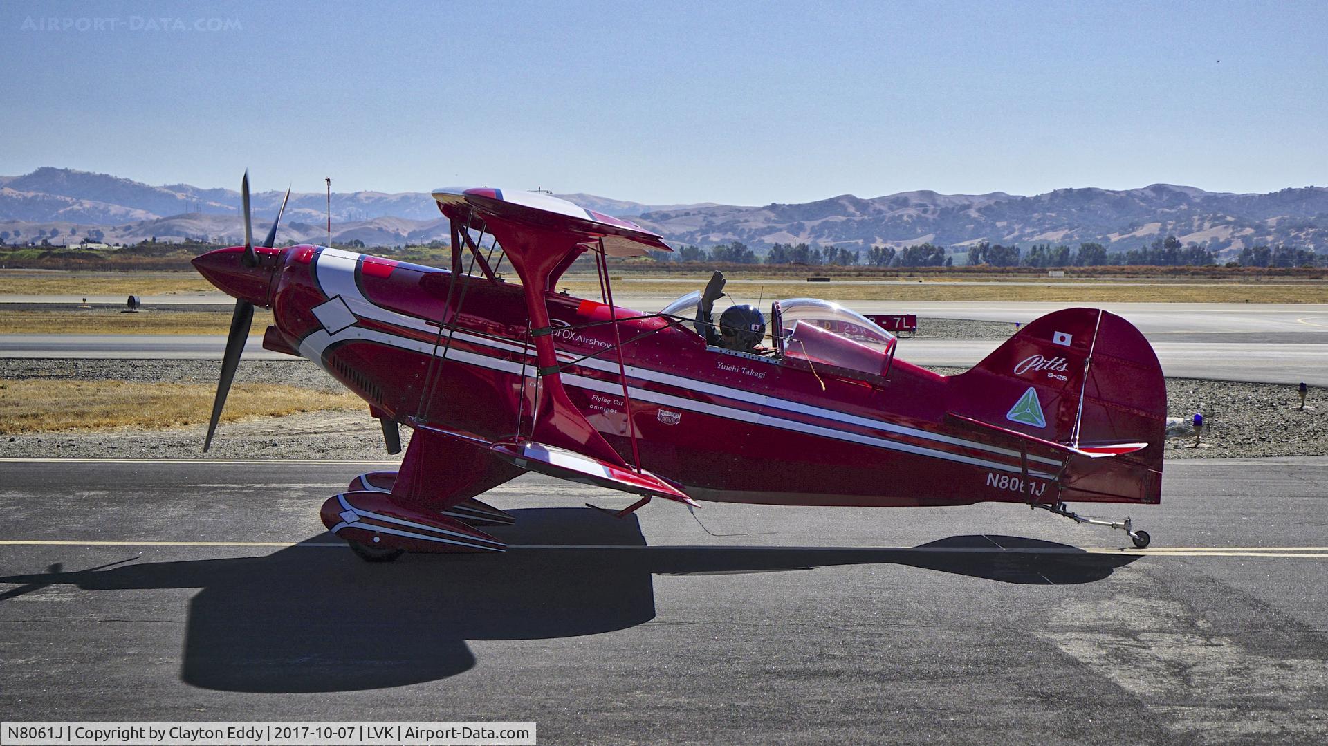 N8061J, 2003 Pitts S-2S Special C/N 434, Livermore Airshow California 2017.