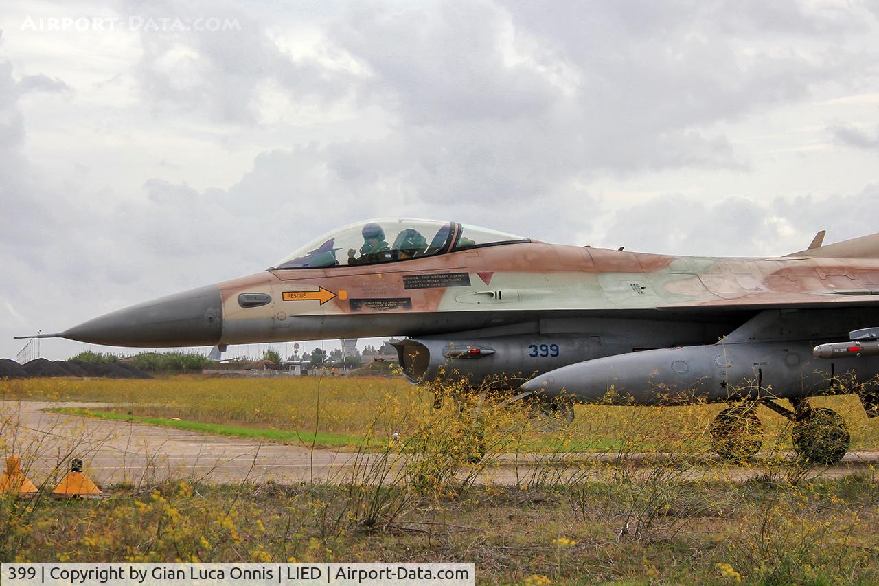 399, 1987 General Dynamics F-16C Barak C/N 4J-45, TAXI WAY