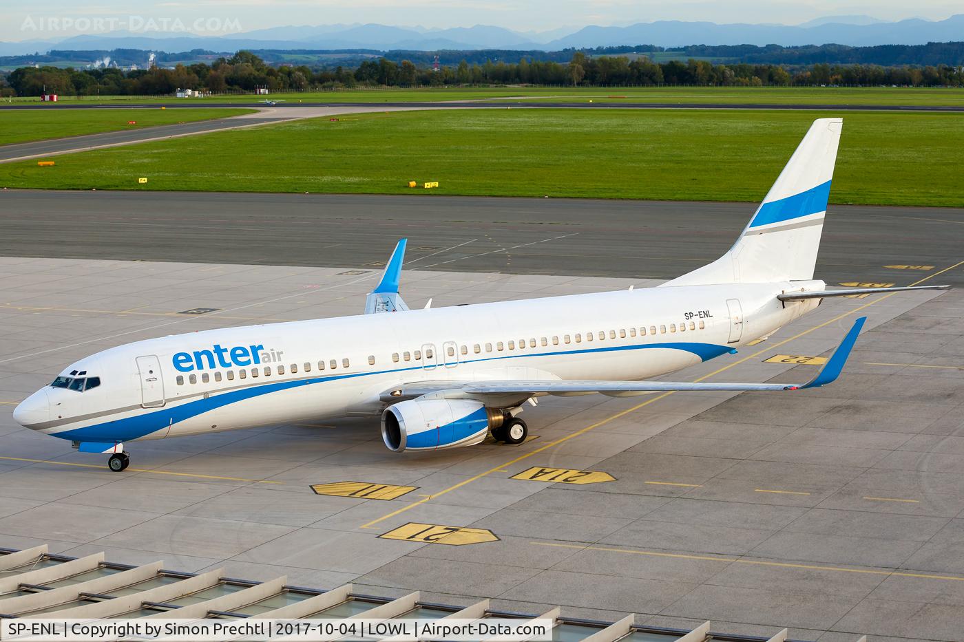 SP-ENL, 2002 Boeing 737-8CX C/N 32366, SP-ENL @ Linz Airport