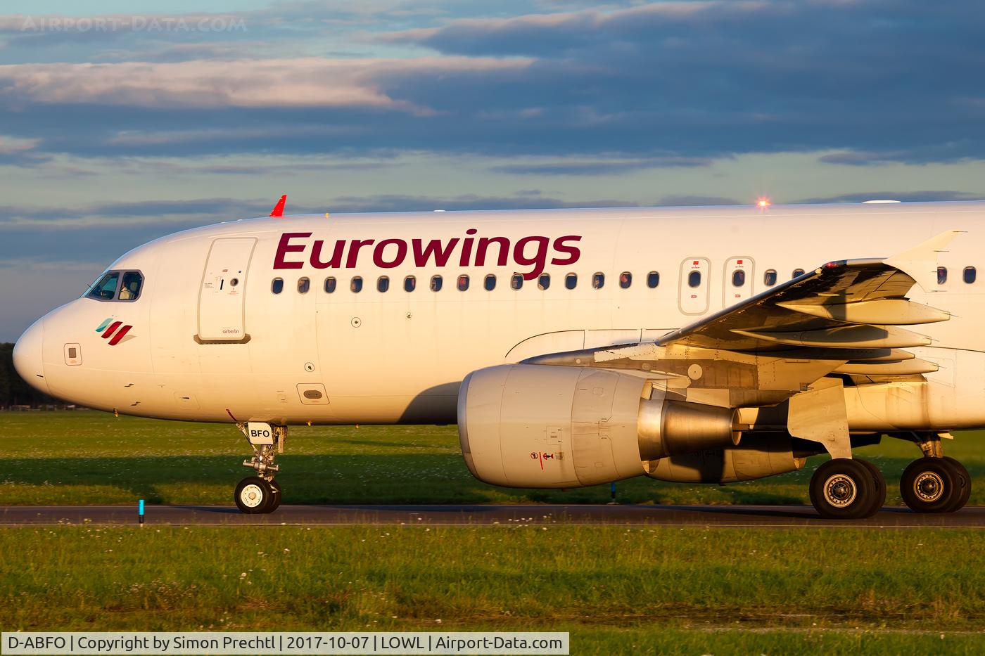 D-ABFO, 2010 Airbus A320-214 C/N 4564, D-ABFO @ Linz Airport