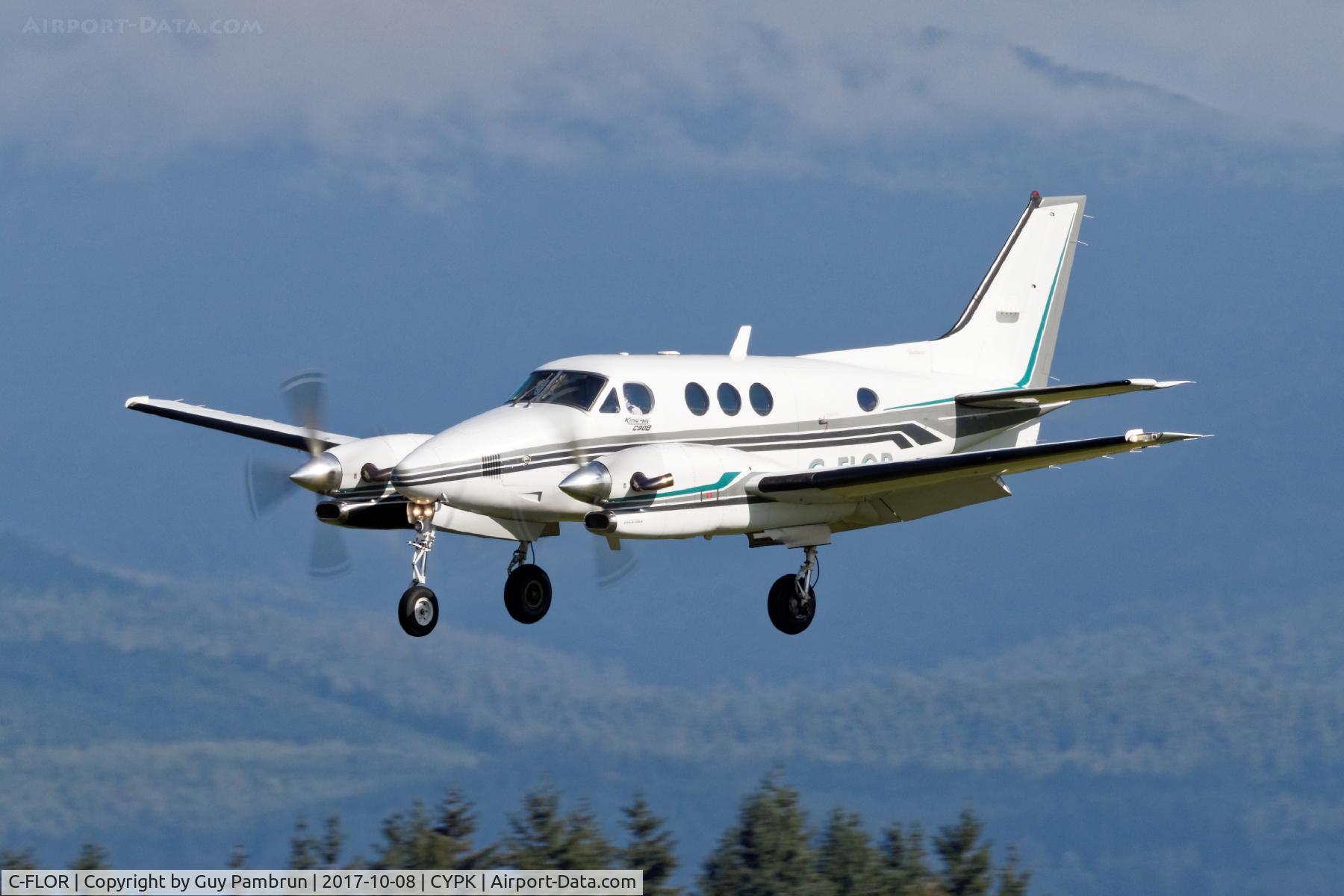 C-FLOR, 1997 Beech C90A King Air C/N LJ1465, Landing