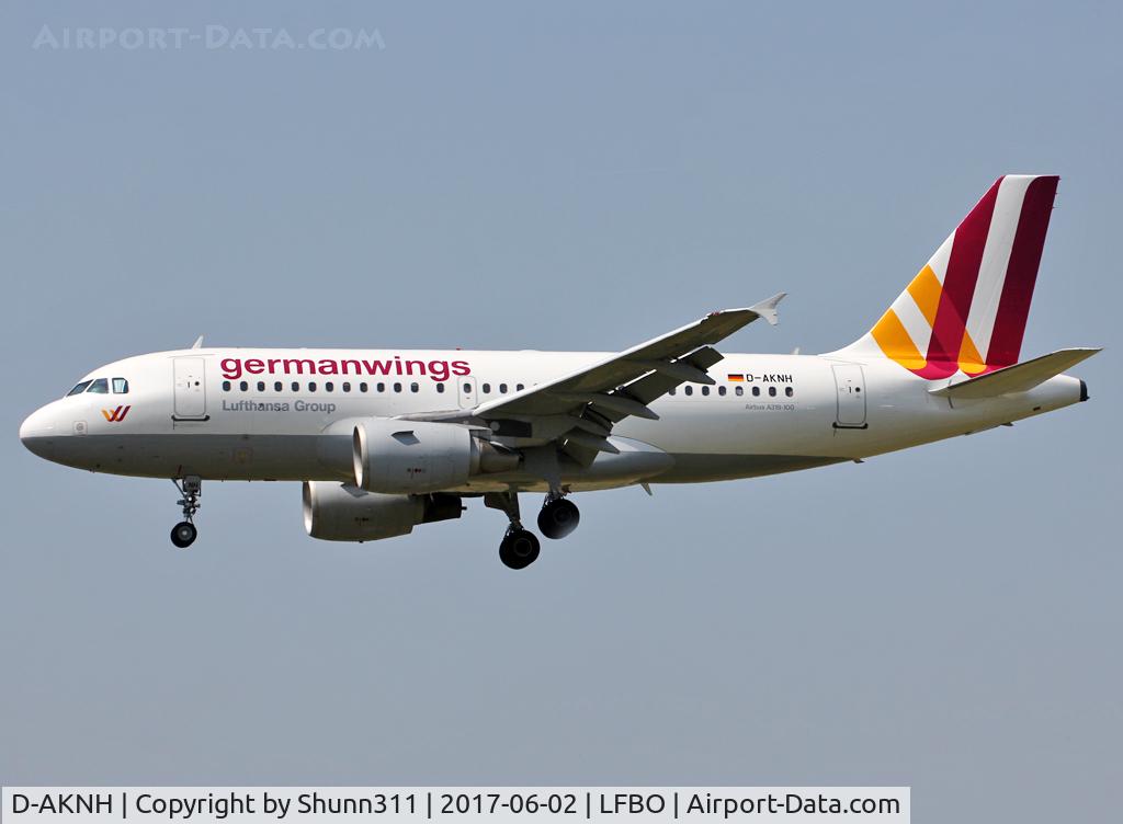 D-AKNH, 1998 Airbus A319-112 C/N 794, Landing rwy 14R