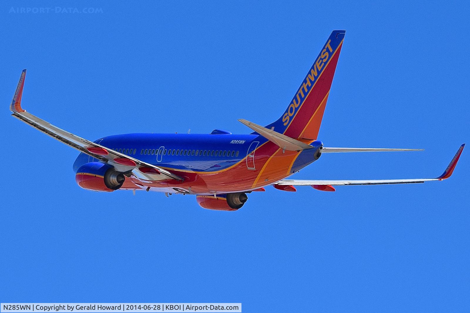 N285WN, 2007 Boeing 737-7H4 C/N 32536, Departing BOI.