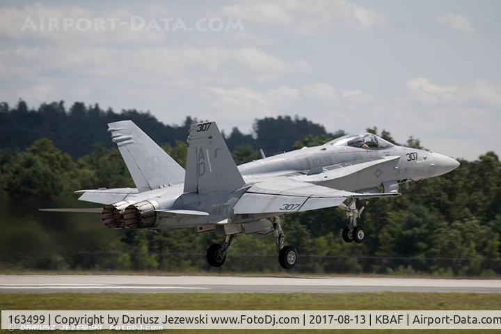 163499, 1988 McDonnell Douglas F/A-18C Hornet C/N 0739/C054, F/A-18C Hornet 163499 AD-307 from VFA-106 