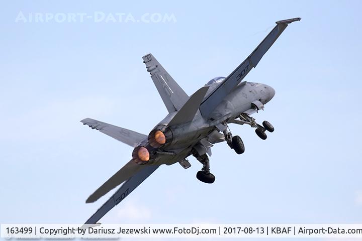 163499, 1988 McDonnell Douglas F/A-18C Hornet C/N 0739/C054, F/A-18C Hornet 163499 AD-307 from VFA-106 