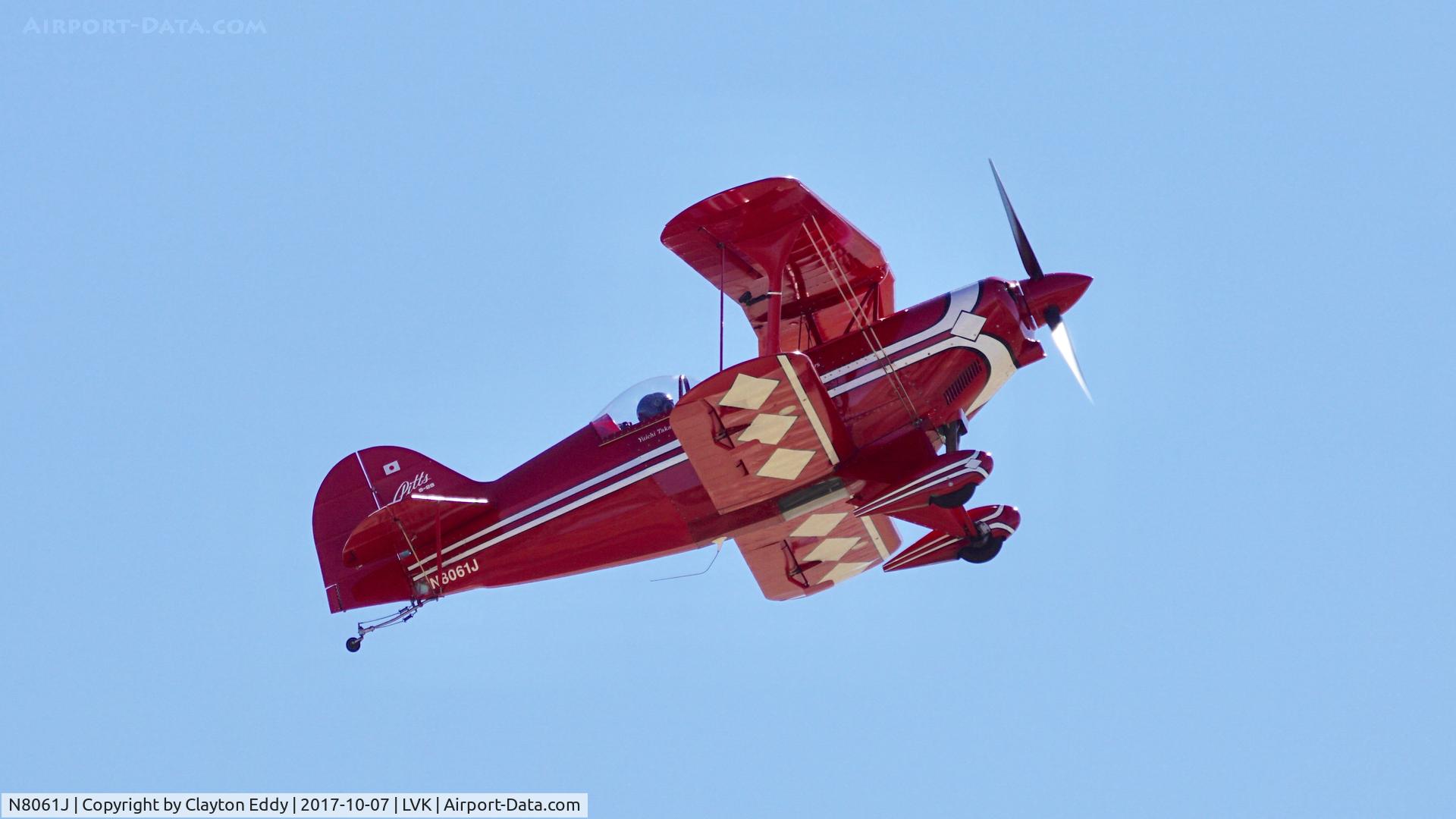 N8061J, 2003 Pitts S-2S Special C/N 434, Livermore Airshow California 2017.