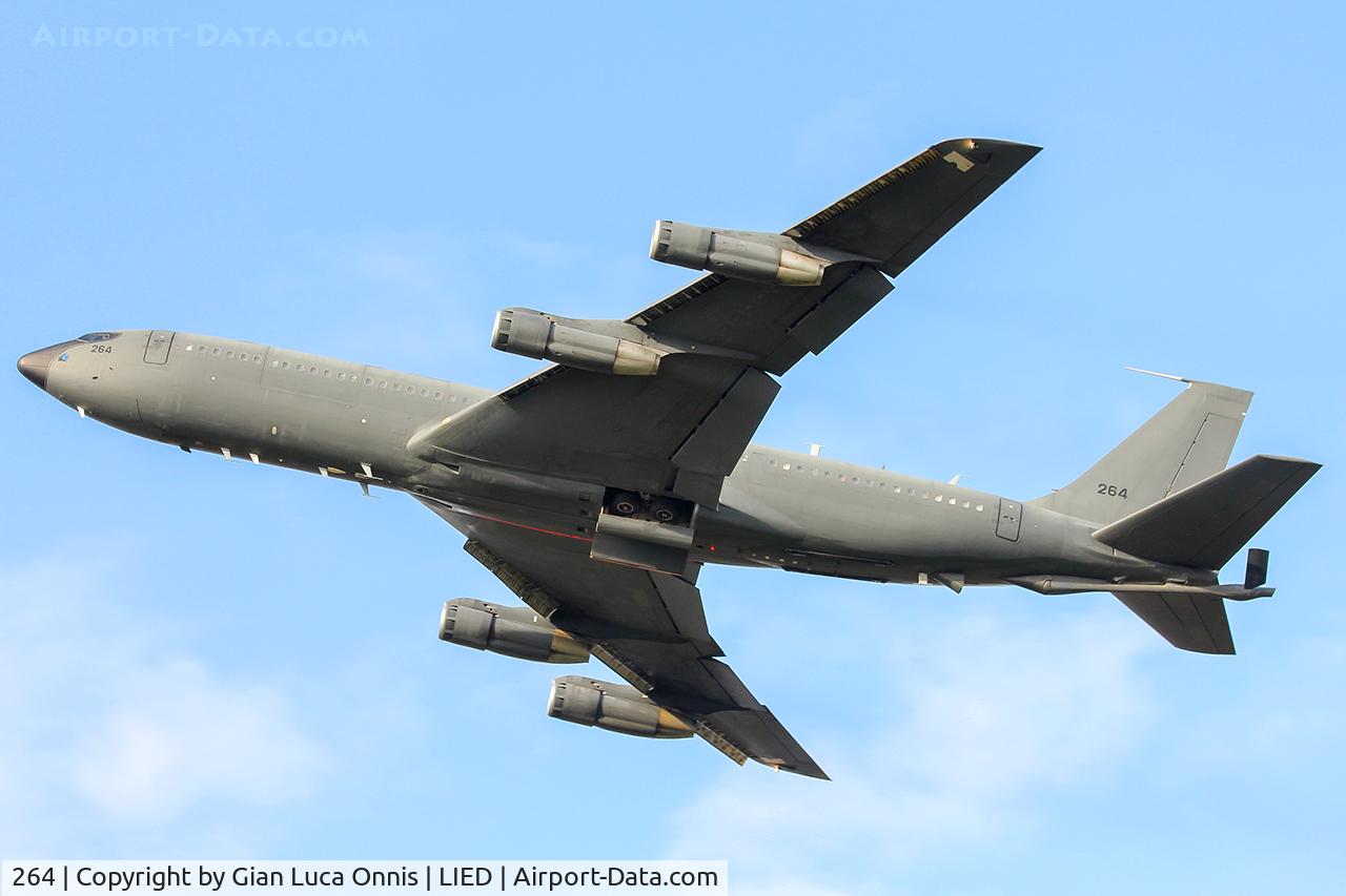 264, 1973 Boeing KC-707-3J6C Re'em C/N 20721, TAKEOFF