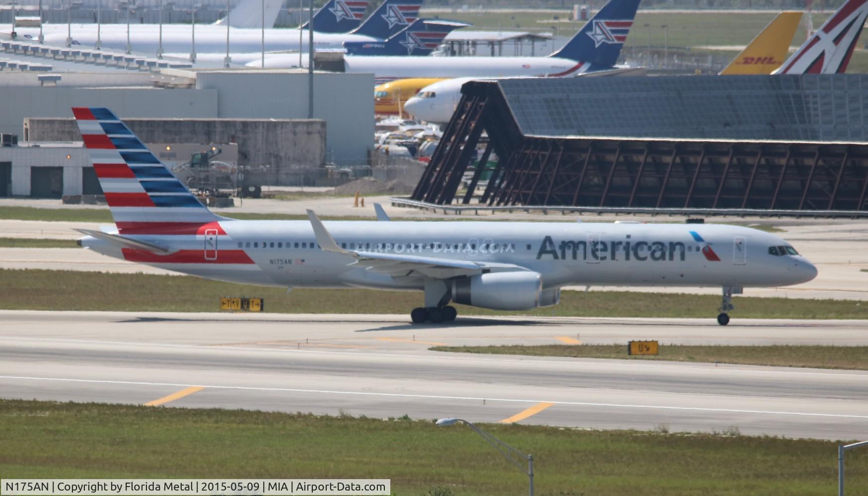 N175AN, 2001 Boeing 757-223 C/N 32394, American