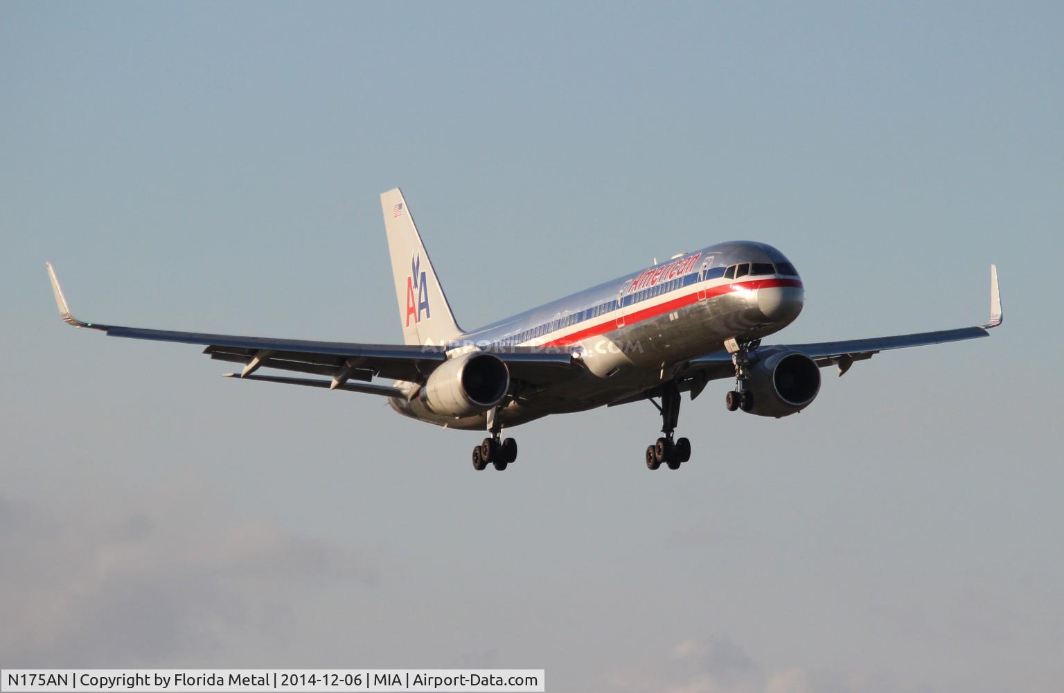 N175AN, 2001 Boeing 757-223 C/N 32394, American