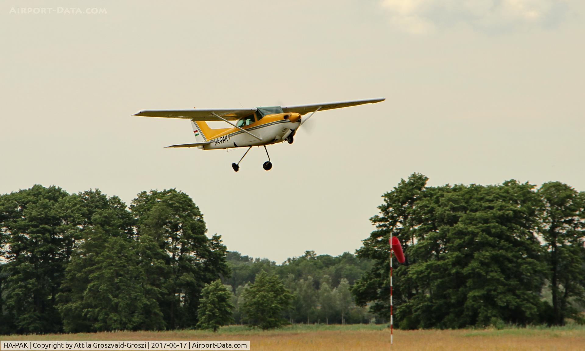 HA-PAK, 1980 Cessna 172RG Cutlass RG C/N 172RG-0375, Balatonkeresztúr Airfield, Hungary