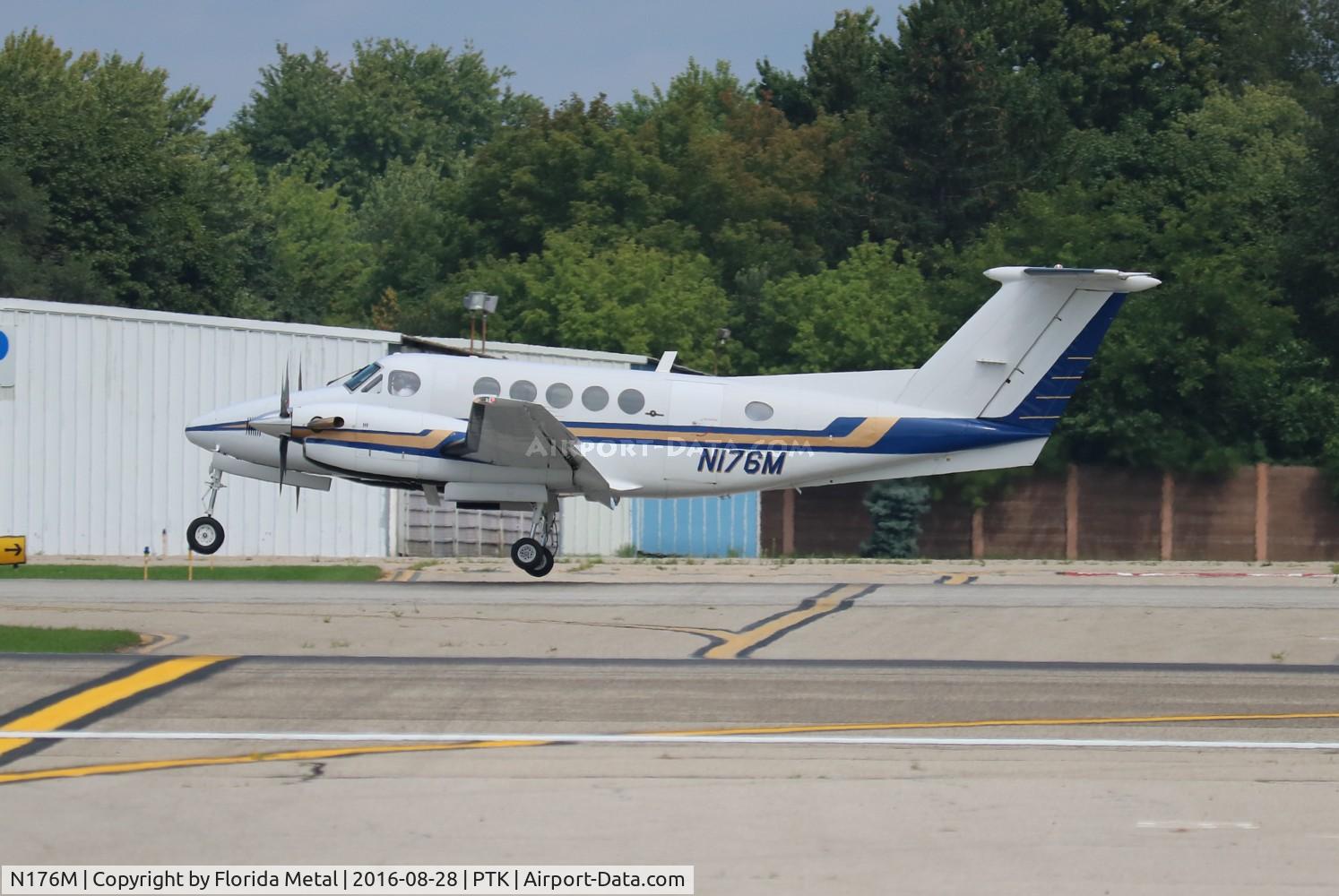N176M, 1982 Beech 200 C/N BB-1029, King Air 200