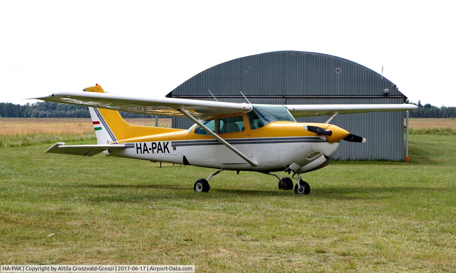 HA-PAK, 1980 Cessna 172RG Cutlass RG C/N 172RG-0375, Balatonkeresztúr Airfield, Hungary