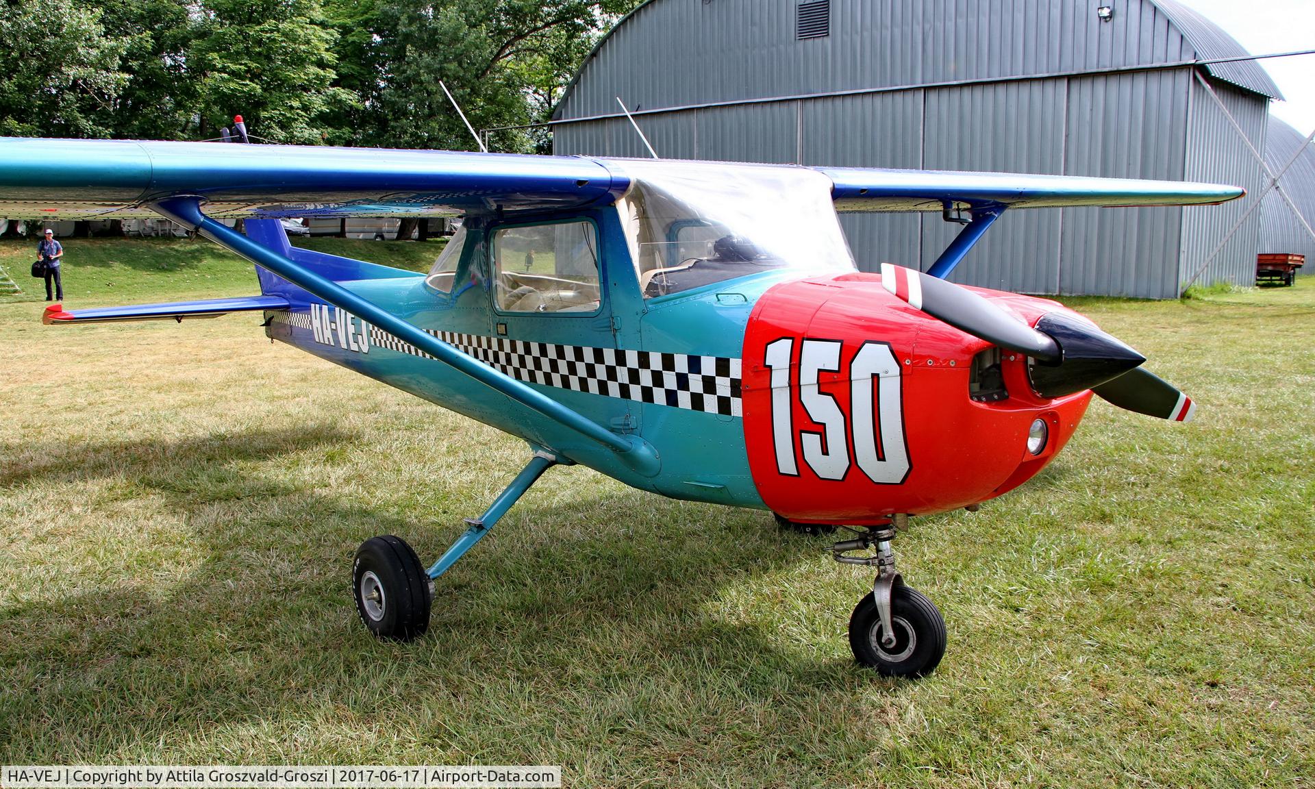 HA-VEJ, 1973 Reims FRA150L Aerobat C/N FRA1500186, Balatonkeresztúr Airfield, Hungary