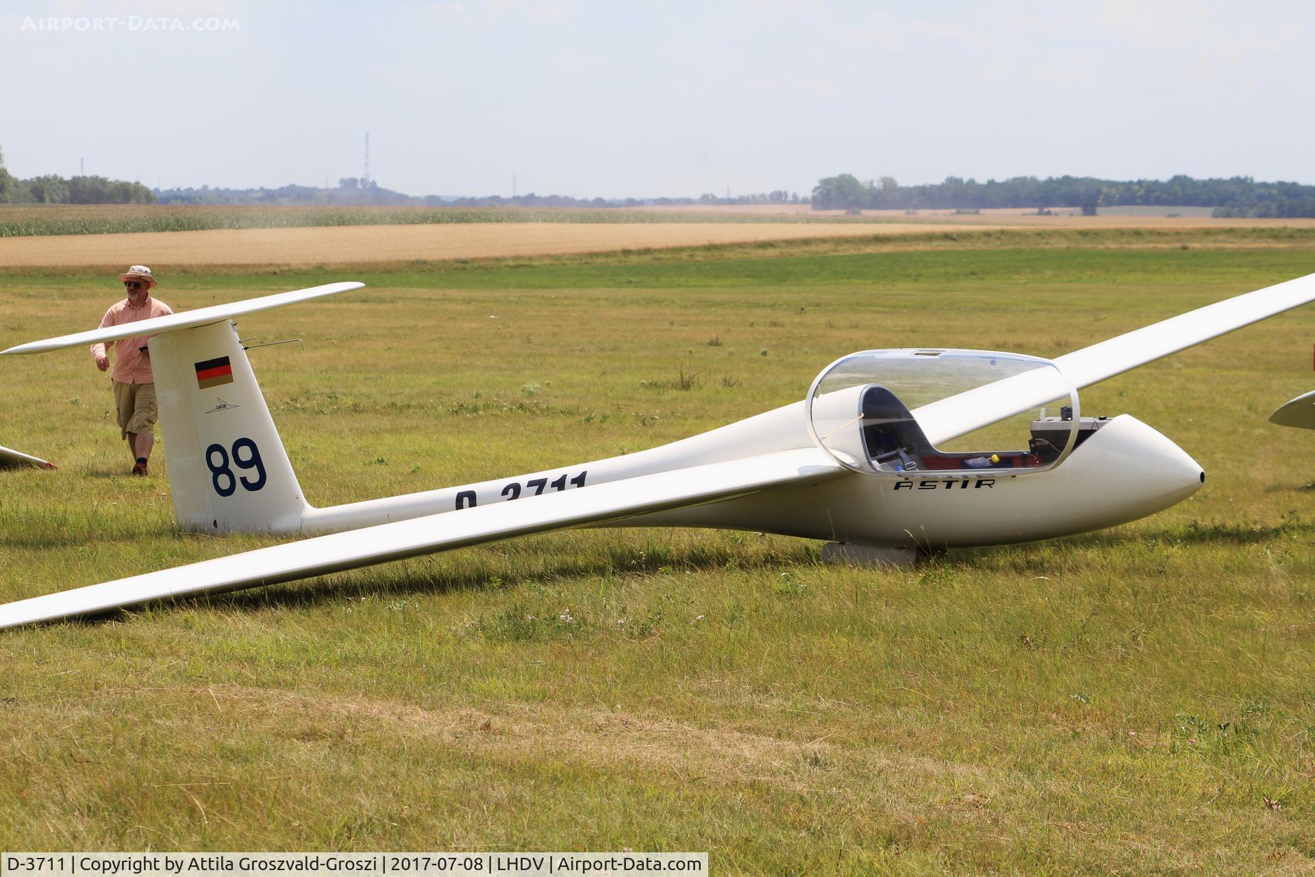 D-3711, 1976 Grob G-102 Astir CS C/N 1216, Dunaújváros-Kisapostag Airport, Hungary