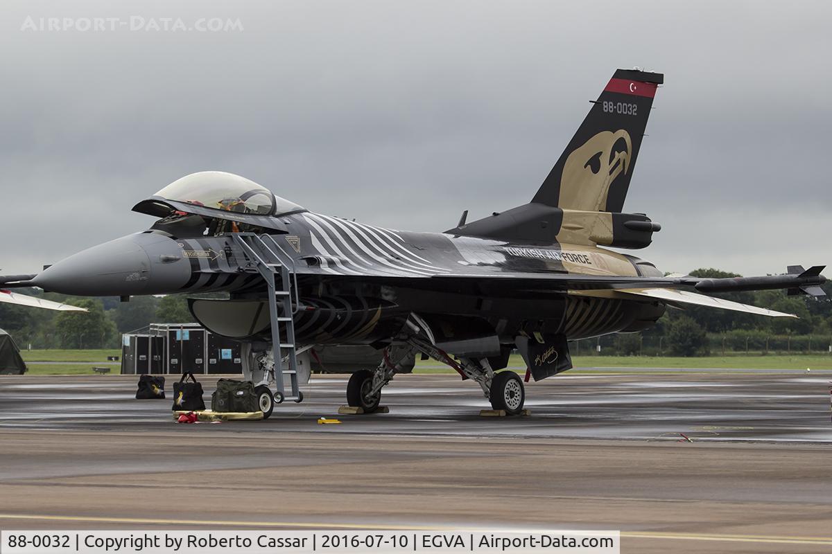 88-0032, TAI (Turkish Aerospace Industries) F-16C Fighting Falcon C/N 4R-34, RIAT 16
