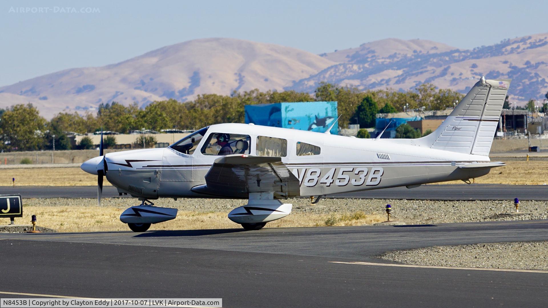 N8453B, 1981 Piper PA-28-181 C/N 28-8290047, Livermore Airport California 2017.