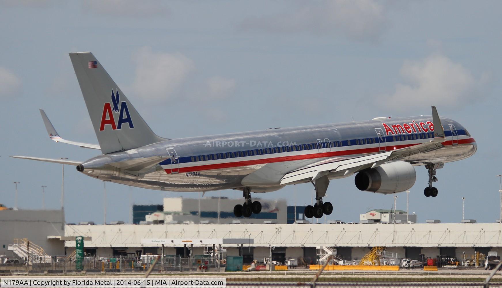 N179AA, 2002 Boeing 757-223 C/N 32397, American