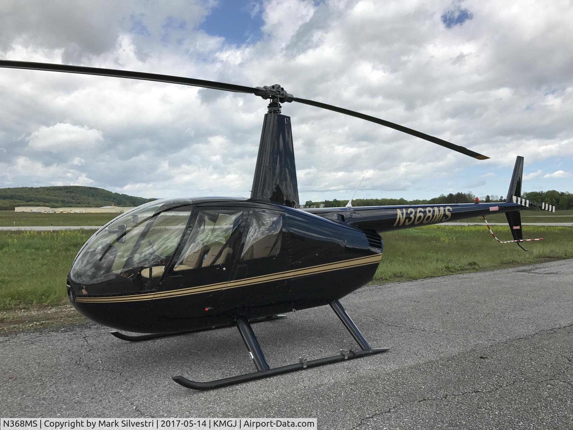 N368MS, 2006 Robinson R44  Raven II C/N 11343, On the pad at Orange County