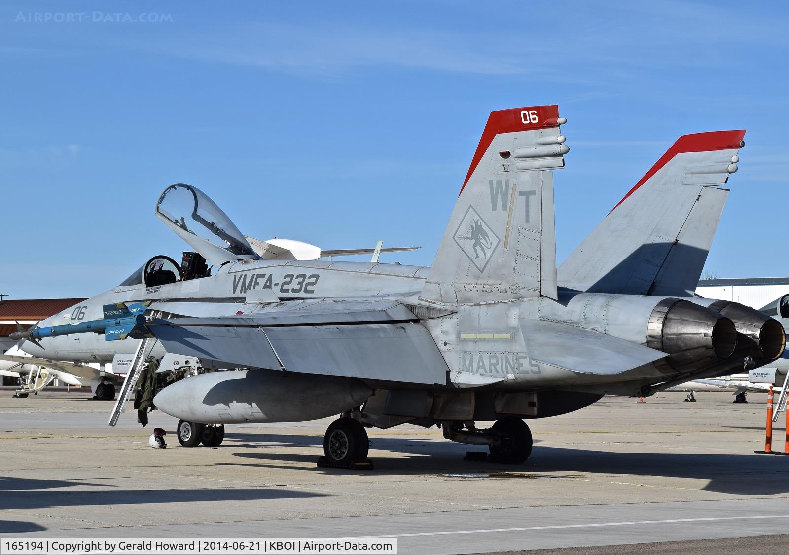 165194, McDonnell Douglas F/A-18C Hornet C/N 1337/C419, Parked on South GA ramp.  VMFA-232 