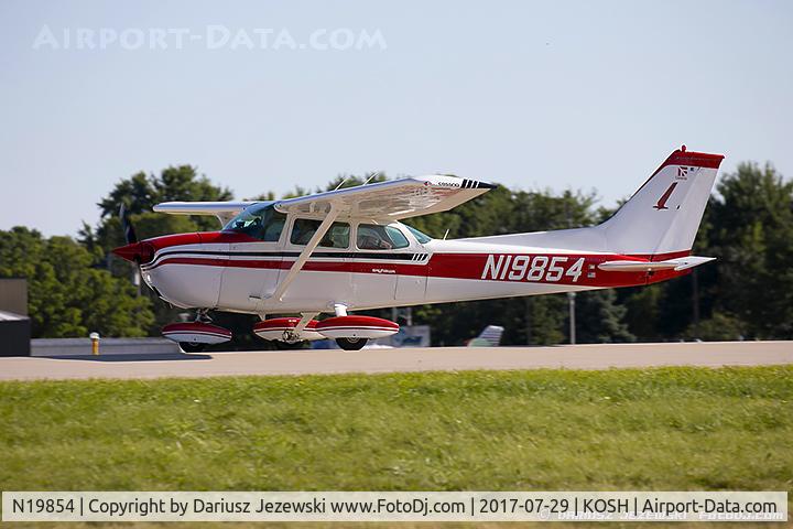 N19854, 1972 Cessna 172M C/N 17260807, Cessna 172M Skyhawk  C/N 17260807, N19854