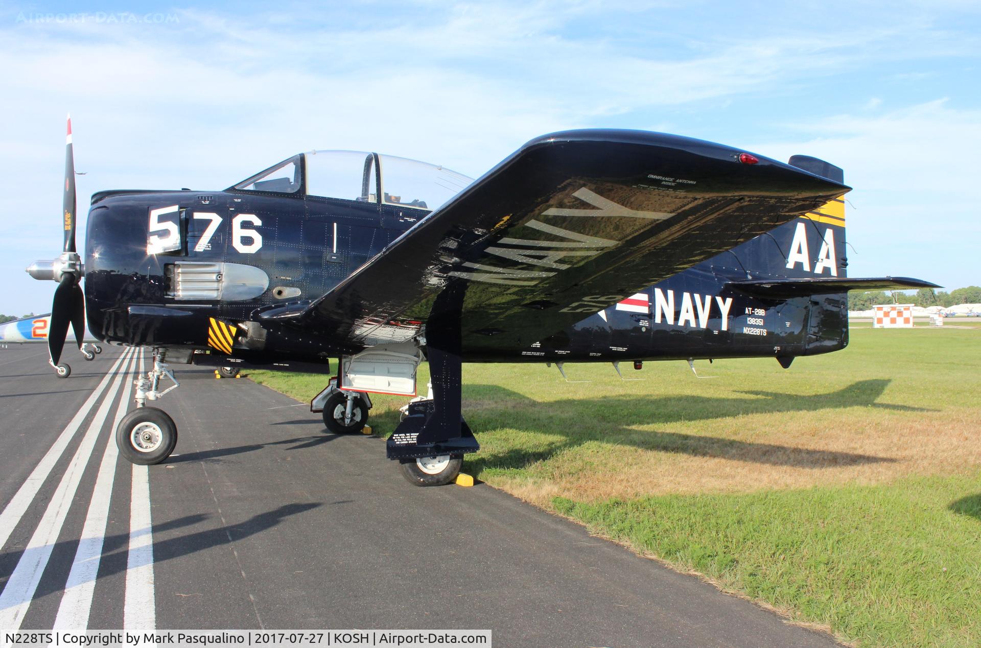 N228TS, 1954 North American T-28D Trojan C/N 200-422, North American T-28D