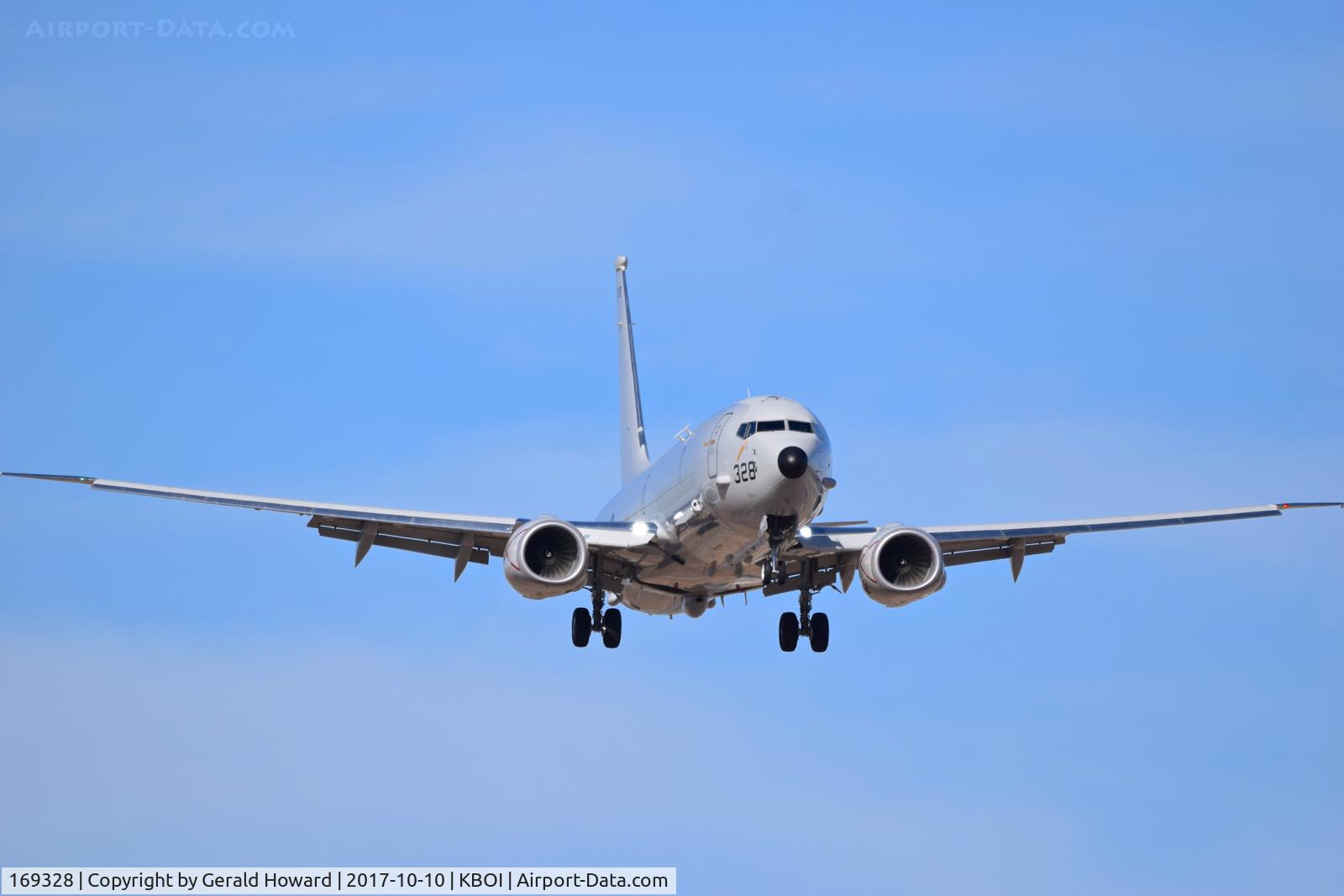 169328, 2017 Boeing P-8A Poseidon C/N 62294, Doing touch and goes on RWY 10R.