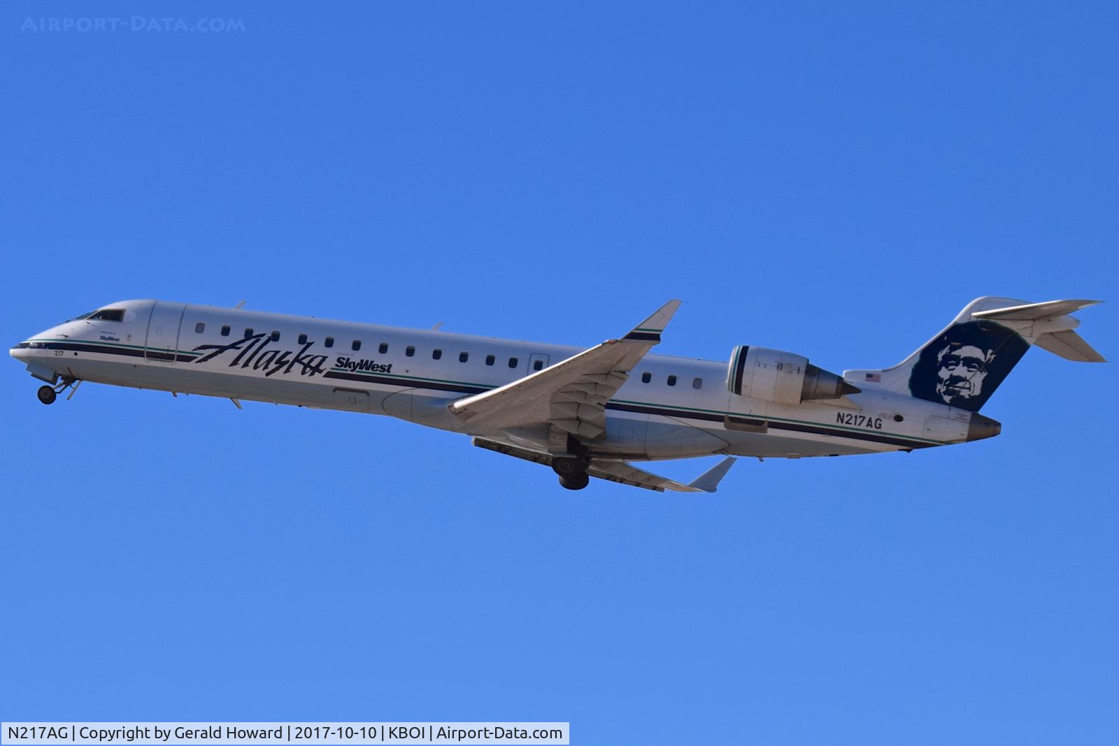 N217AG, 2001 Bombardier CRJ-701 (CL-600-2C10) Regional Jet C/N 10031, Departing RWY 10L.