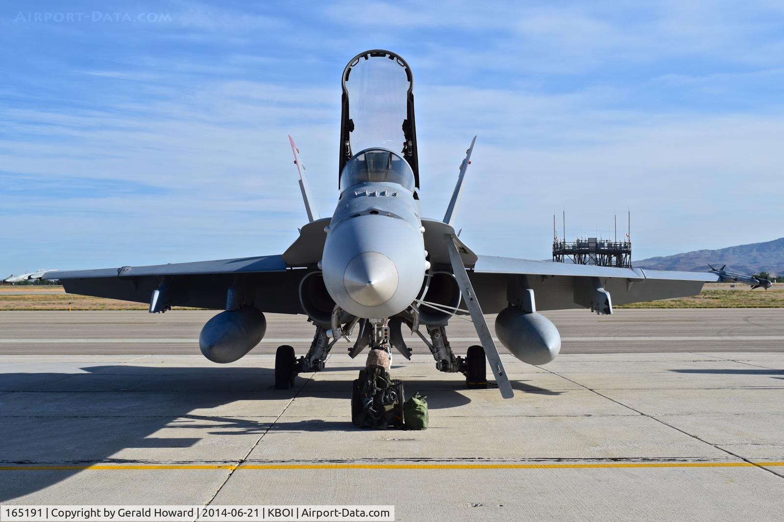 165191, McDonnell Douglas F/A-18C Hornet C/N 1331/C416, Parked on south GA ramp.  VMFA-232 