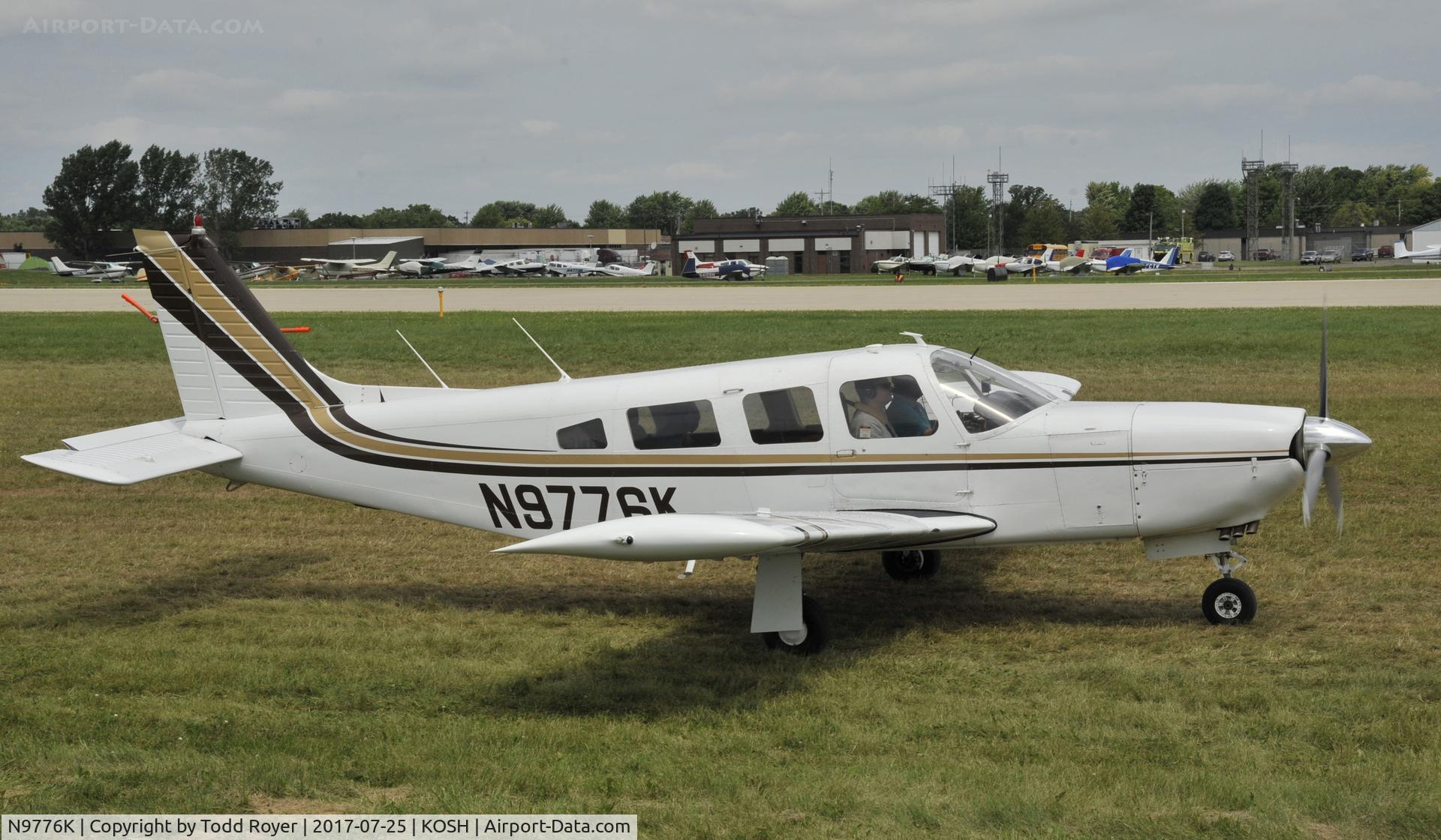 N9776K, 1977 Piper PA-32R-300 Cherokee Lance C/N 32R-7880033, Airventure 2017