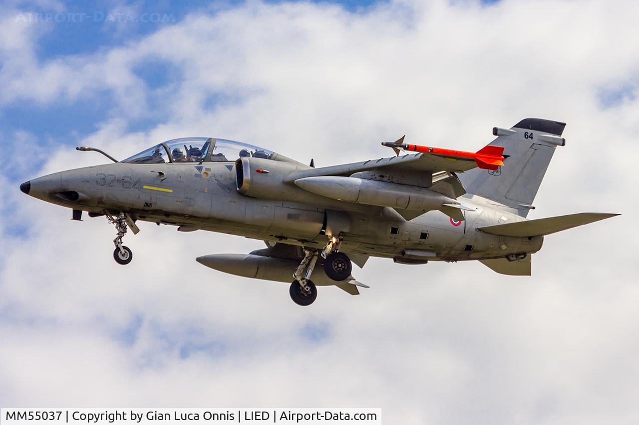 MM55037, AMX International AMX-T C/N IT012, LANDING