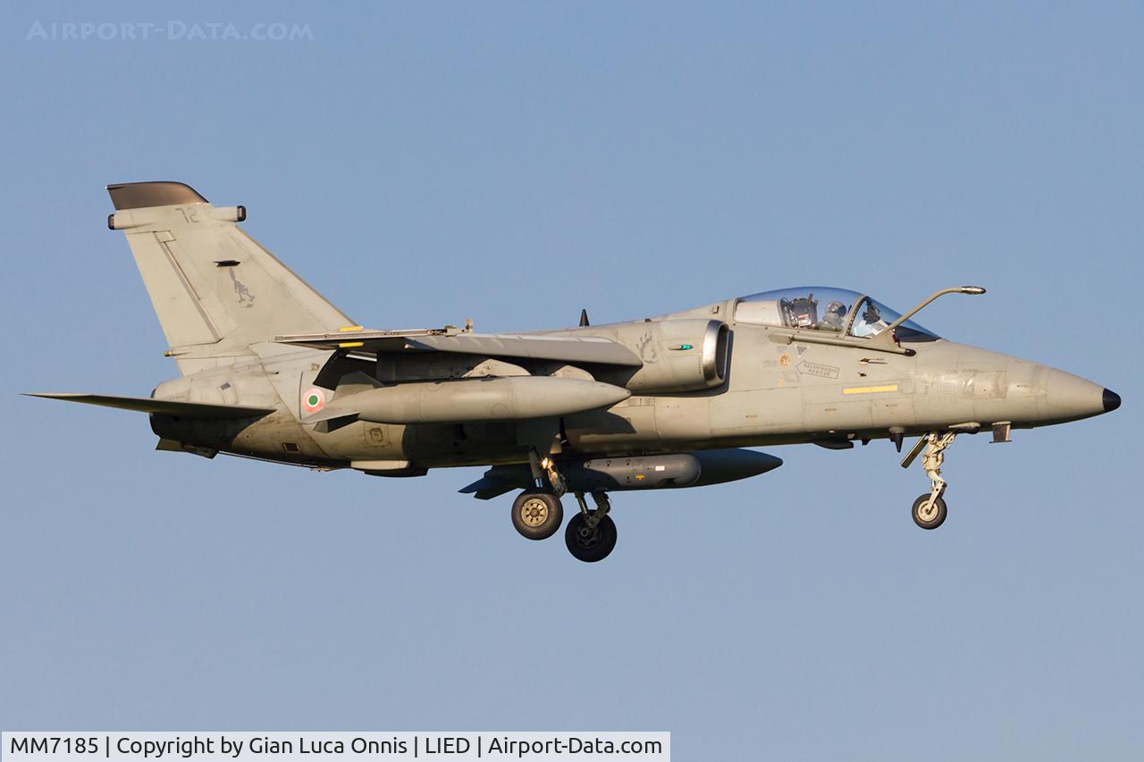 MM7185, AMX International AMX ACOL C/N IX097, LANDING