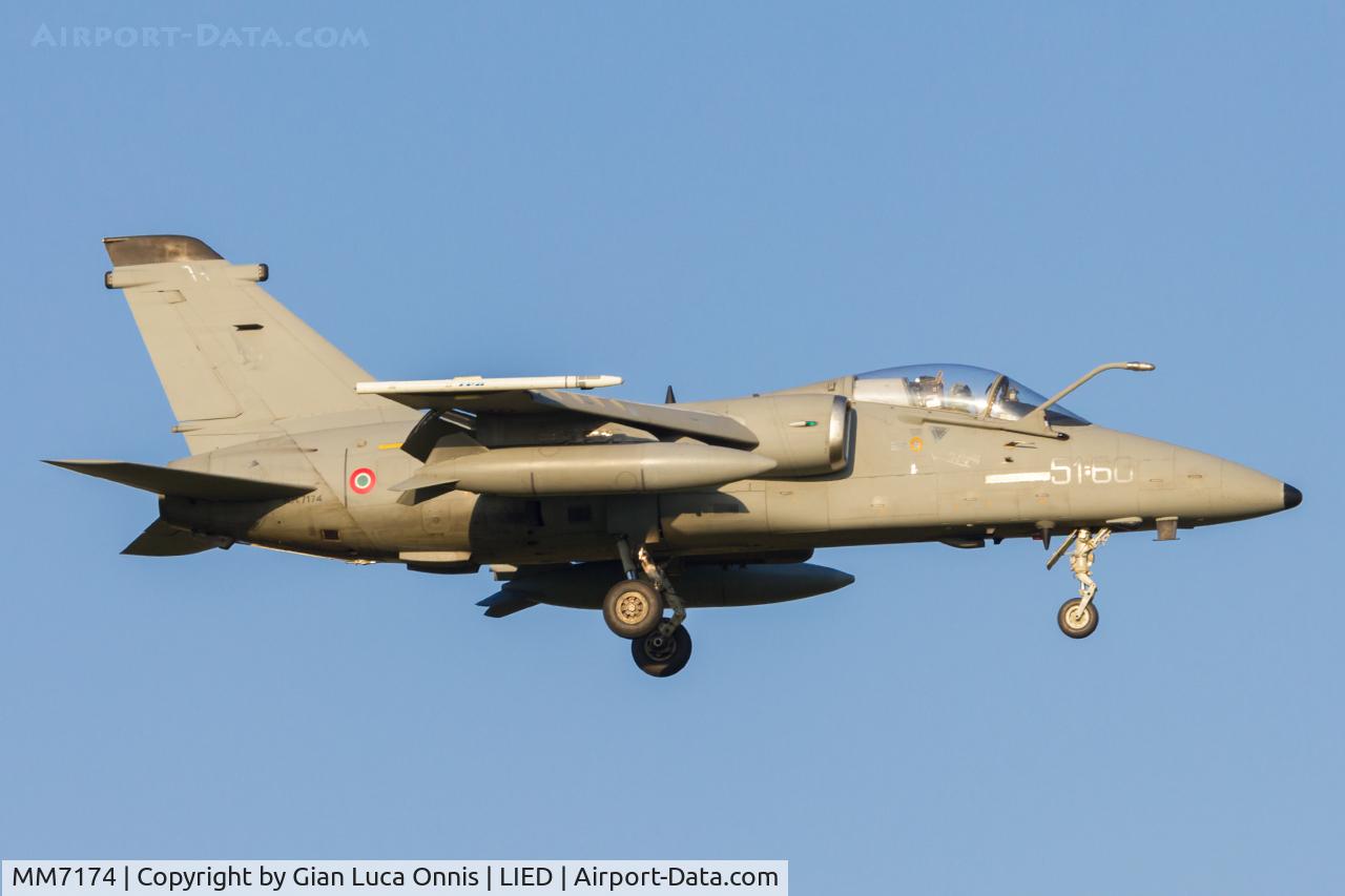 MM7174, AMX International AMX C/N IX086, LANDING