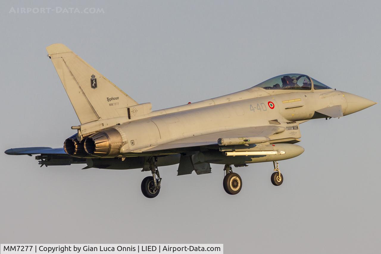 MM7277, Eurofighter EF-2000 Typhoon S C/N IS009, LANDING