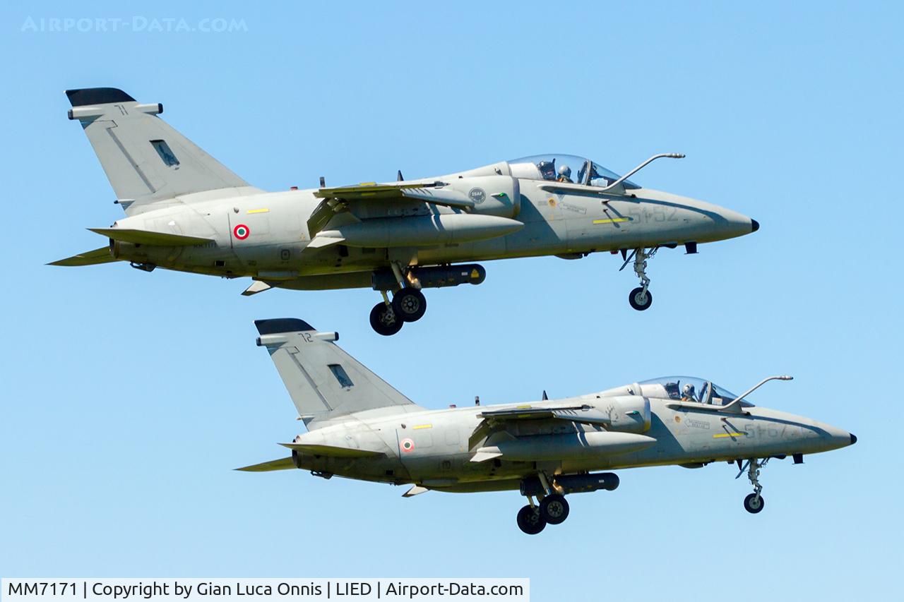 MM7171, AMX International AMX ACOL C/N IX083, LANDING TWO (51-67)