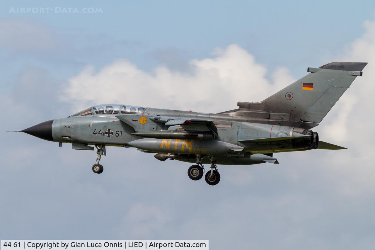 44 61, Panavia Tornado IDS C/N 407/GS118/4161, LANDING
