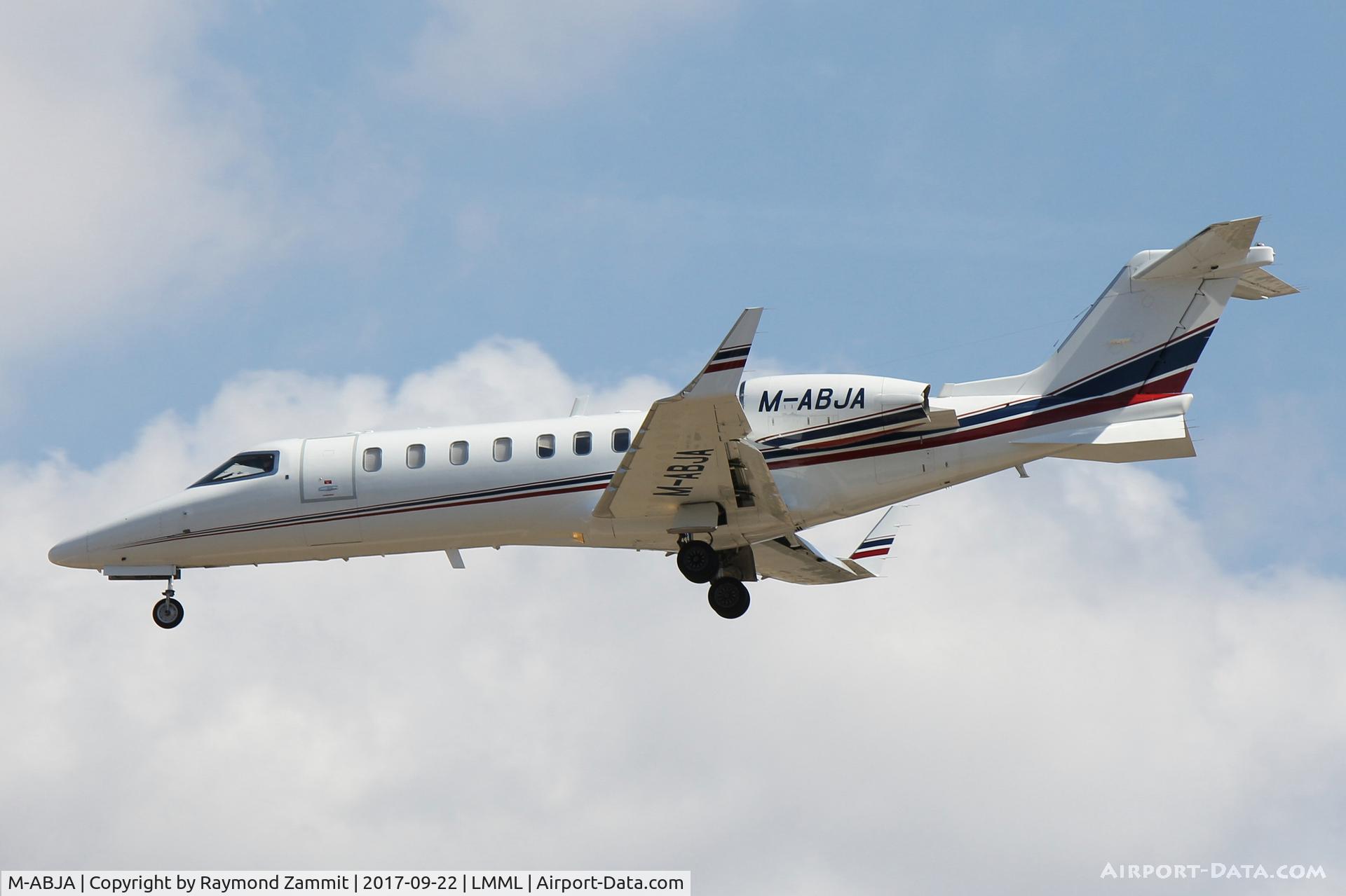 M-ABJA, 2012 Learjet 45 C/N 454, Bombardier Learjet45 M-ABJA Ryanair