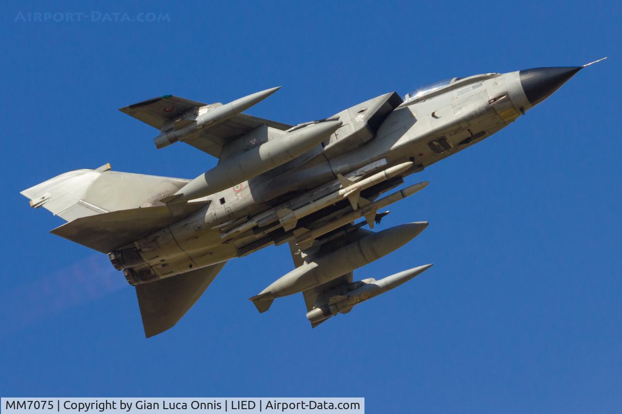 MM7075, Panavia Tornado IDS MLU C/N 573/IS074/5086, TAKEOFF