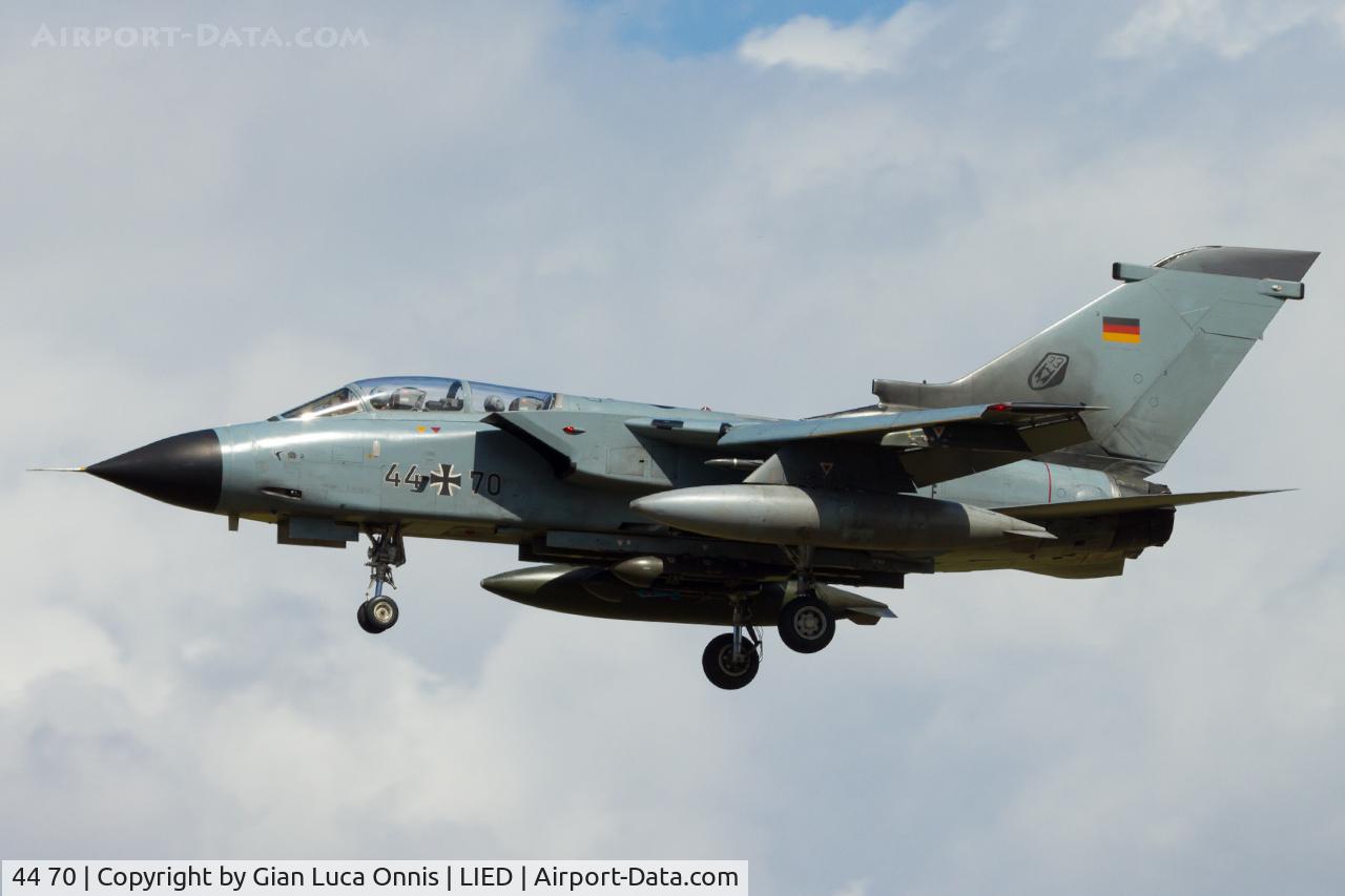 44 70, Panavia Tornado IDS C/N 431/GS127/4170, LANDING