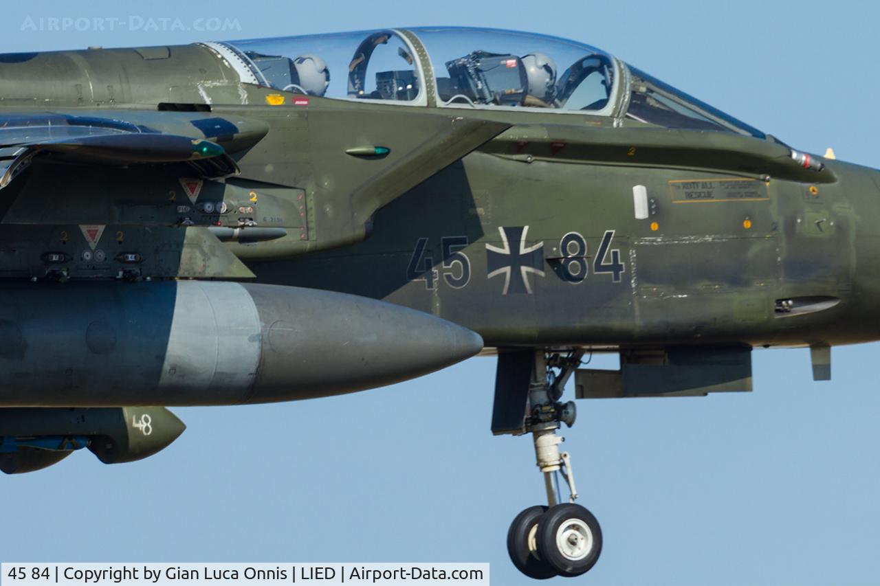 45 84, Panavia Tornado IDS C/N 706/GS225/4284, CLOSE UP