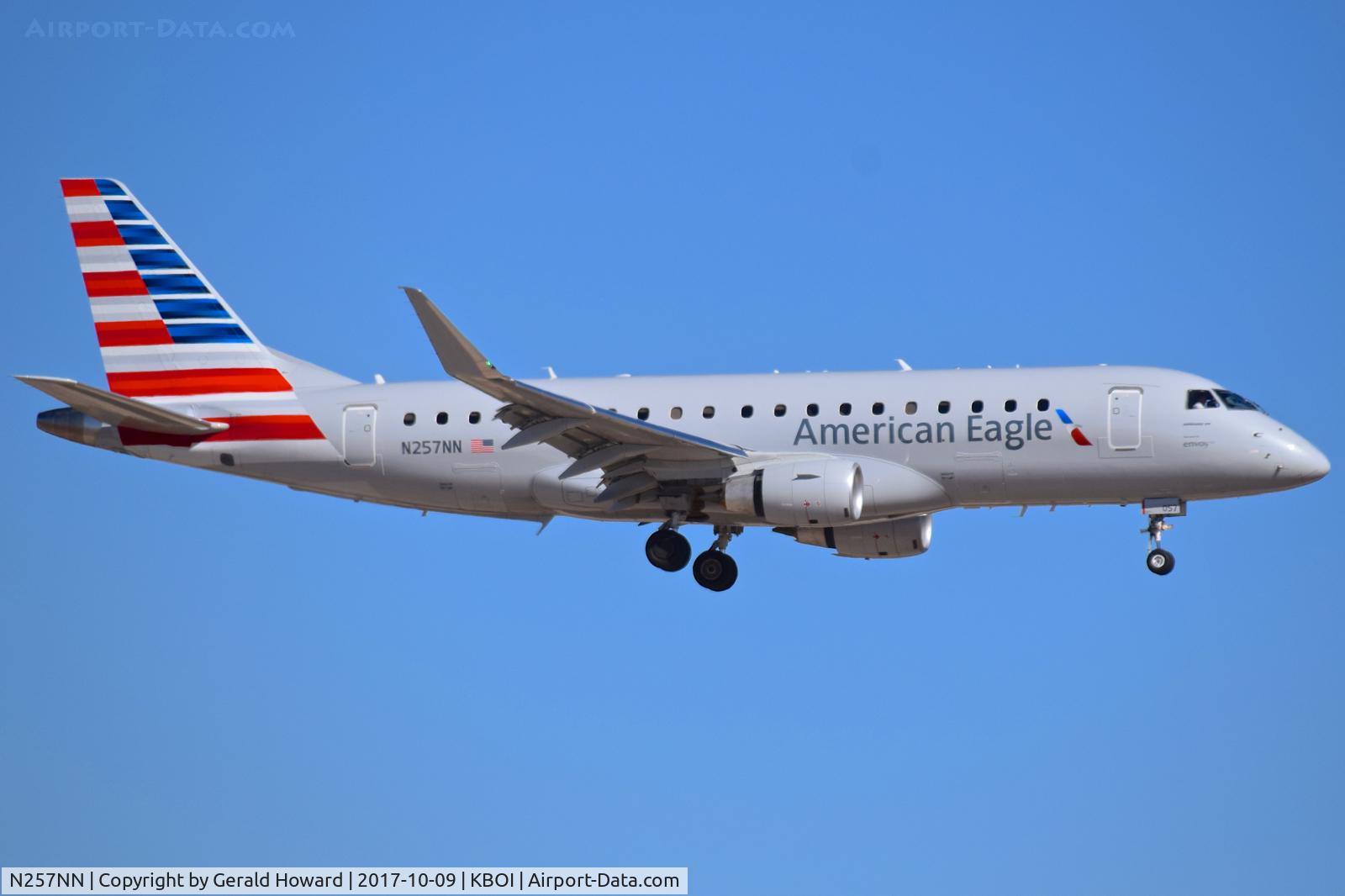 N257NN, 2017 Embraer 175LR (ERJ-170-200LR) C/N 17000674, Landing RWY 10L.