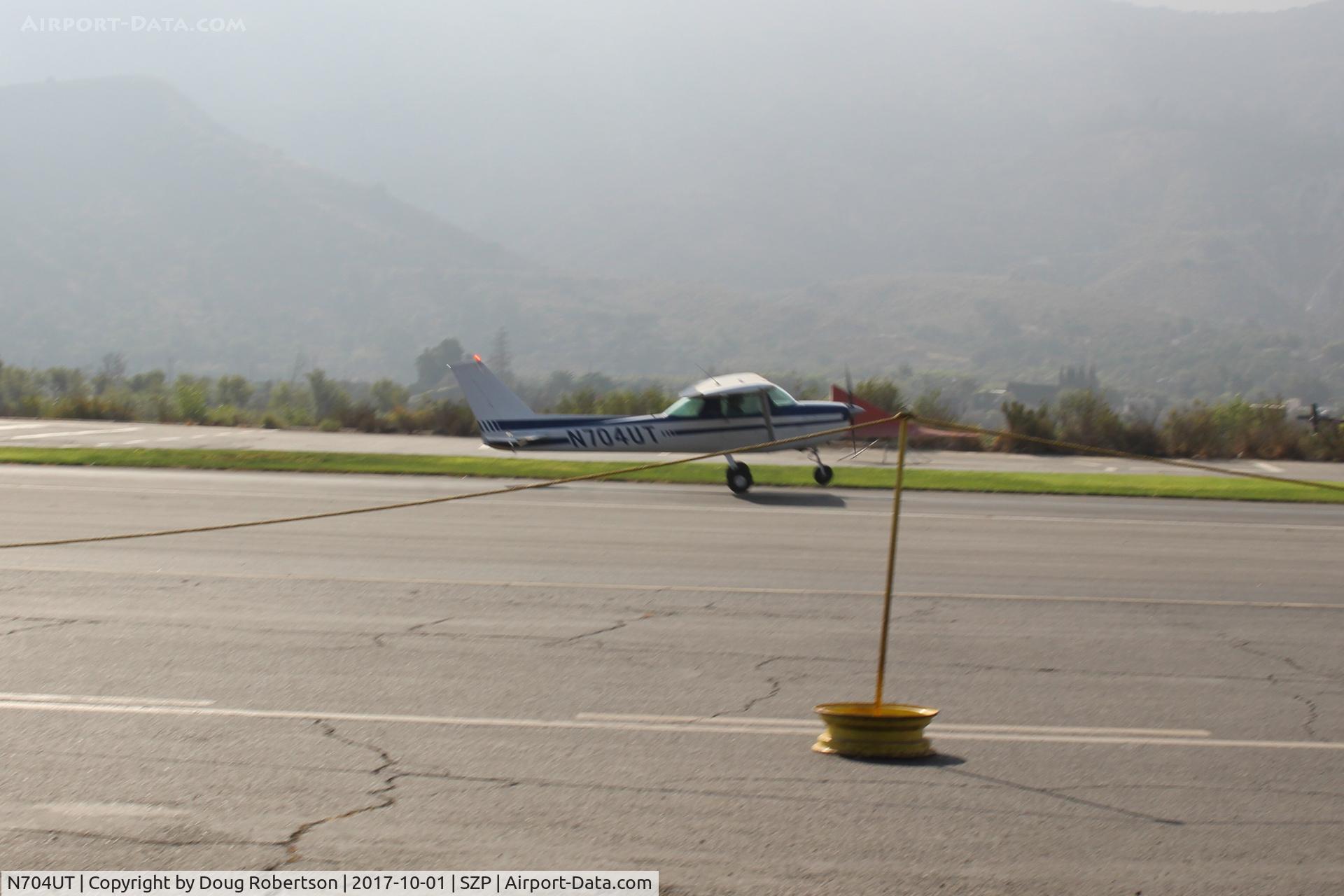 N704UT, 1976 Cessna 150M C/N 15078891, 1976 Cessna 150M, Continental O-200 100 Hp, takeoff roll Rwy 22