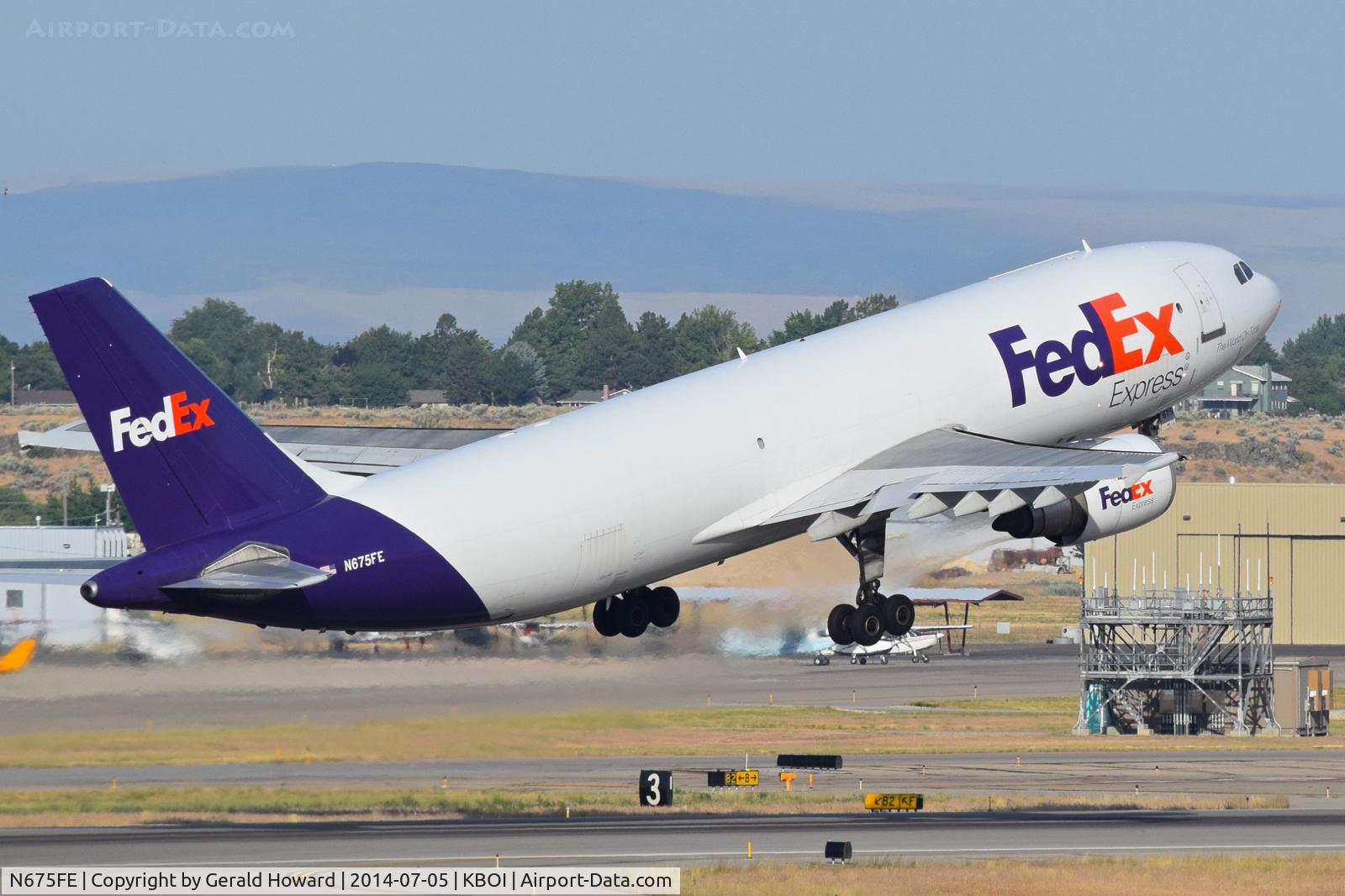 N675FE, 1998 Airbus A300F4-605R C/N 789, Departing RWY 28R.