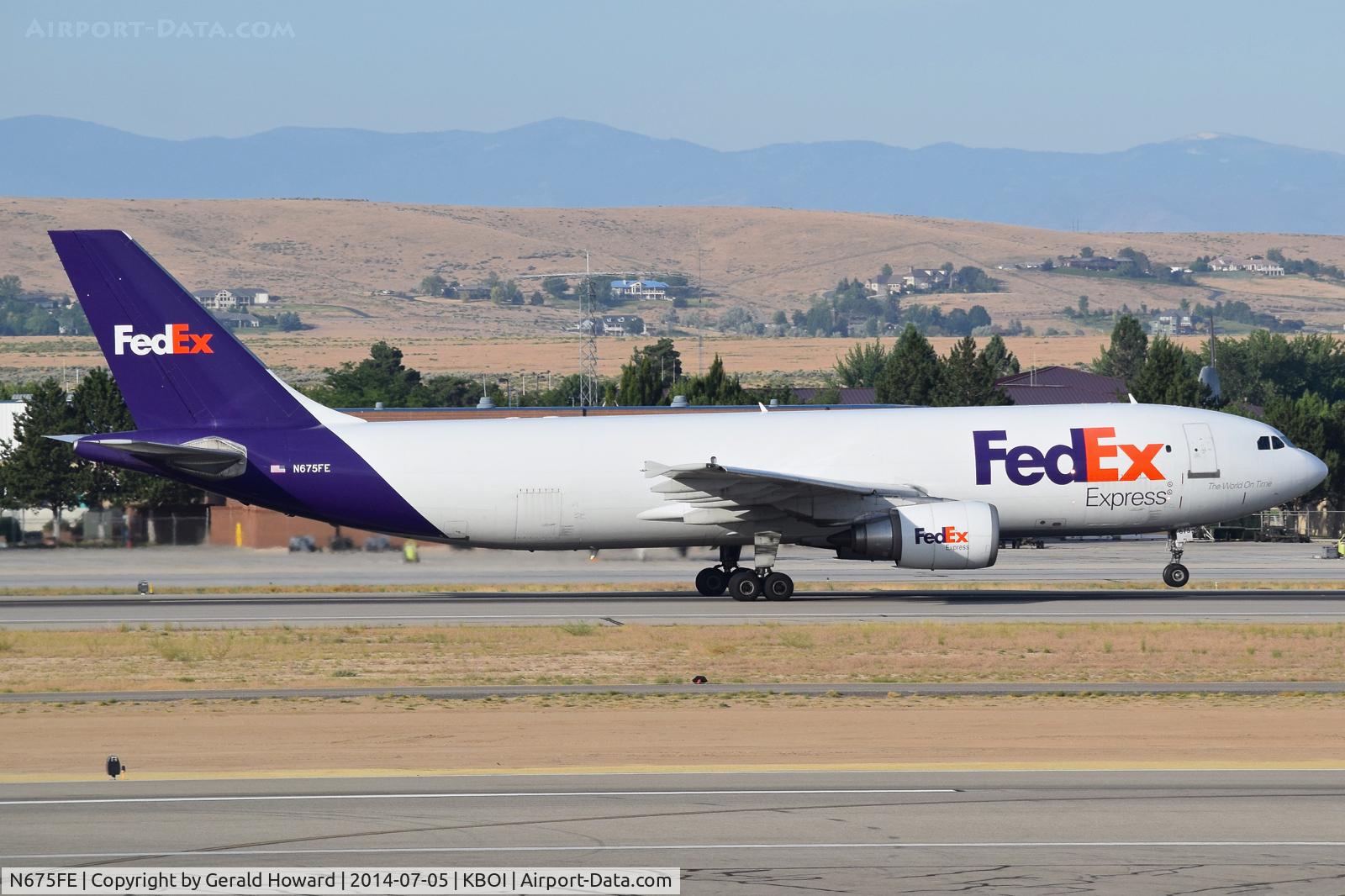 N675FE, 1998 Airbus A300F4-605R C/N 789, Take off roll on RWY 28R.