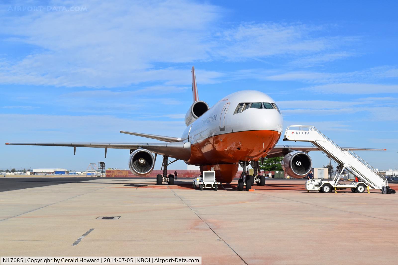 N17085, 1975 McDonnell Douglas DC-10-30 C/N 47957, Parked on the NIFC ramp.
